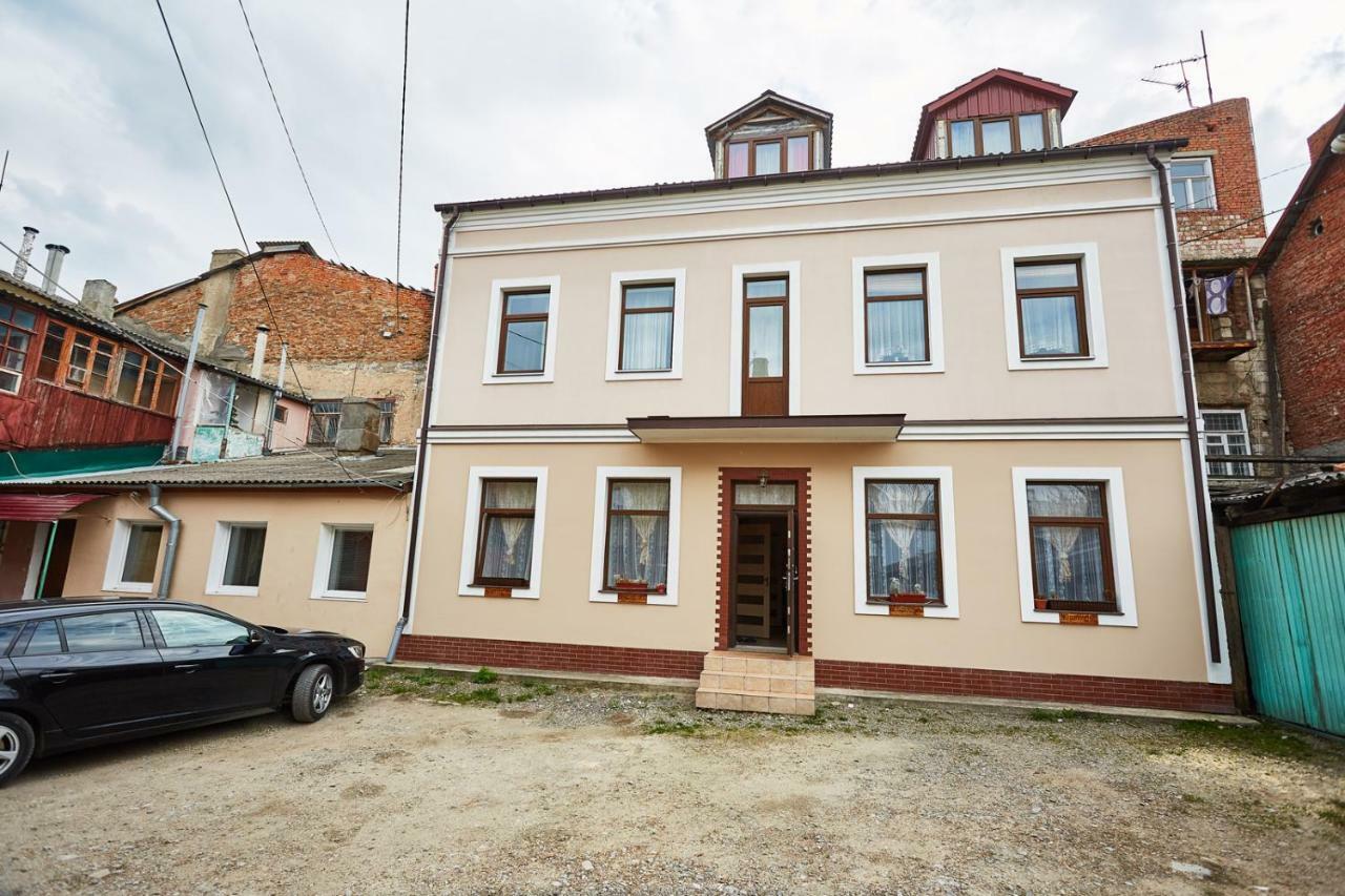 Sweet Home Kamianets-Podilskyi Exterior photo